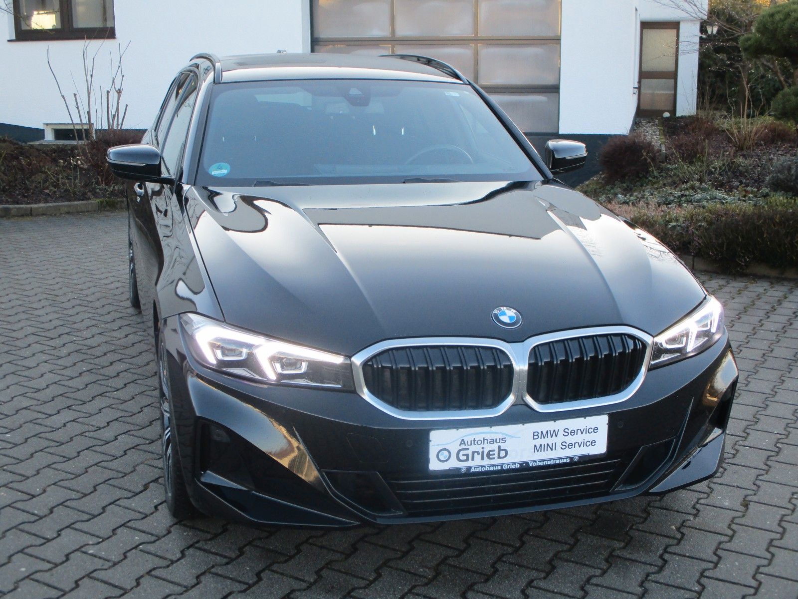 BMW 318 d Touring AHK HiFi LED DAB