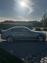BMW 325i E90  8 Fach bereift, Hinterachse (neu) - BMW 325 Unfallwagen