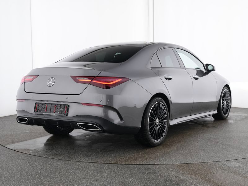 Fahrzeugabbildung Mercedes-Benz CLA 180 Coupé AMG Pano+Night+360°+Distr+Ambi+19'