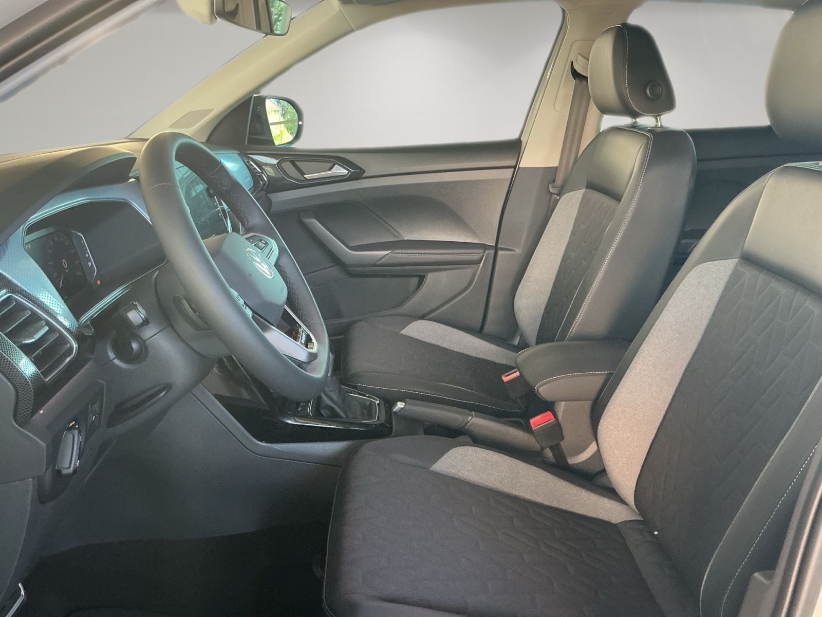 Volkswagen T-Cross - Bild 8