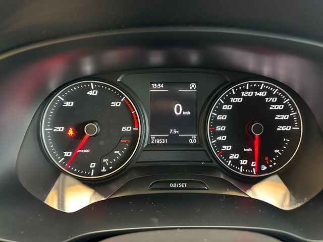 Seat Leon FR Lim. 5-Türer*2.HAND*SCHECKHEFT*LED*TOUCH