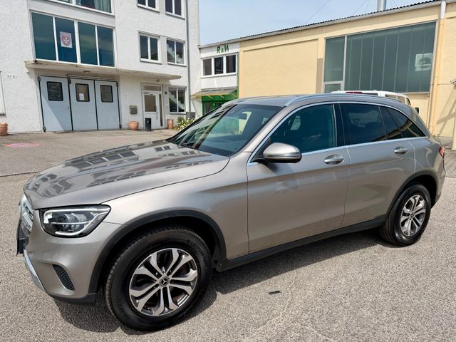 MERCEDES-BENZ GLC 220 d 4Matic°LED°AHK°NAVI°1.HD.