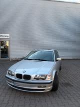 BMW 323i - - BMW 323 aus 2000: 323i