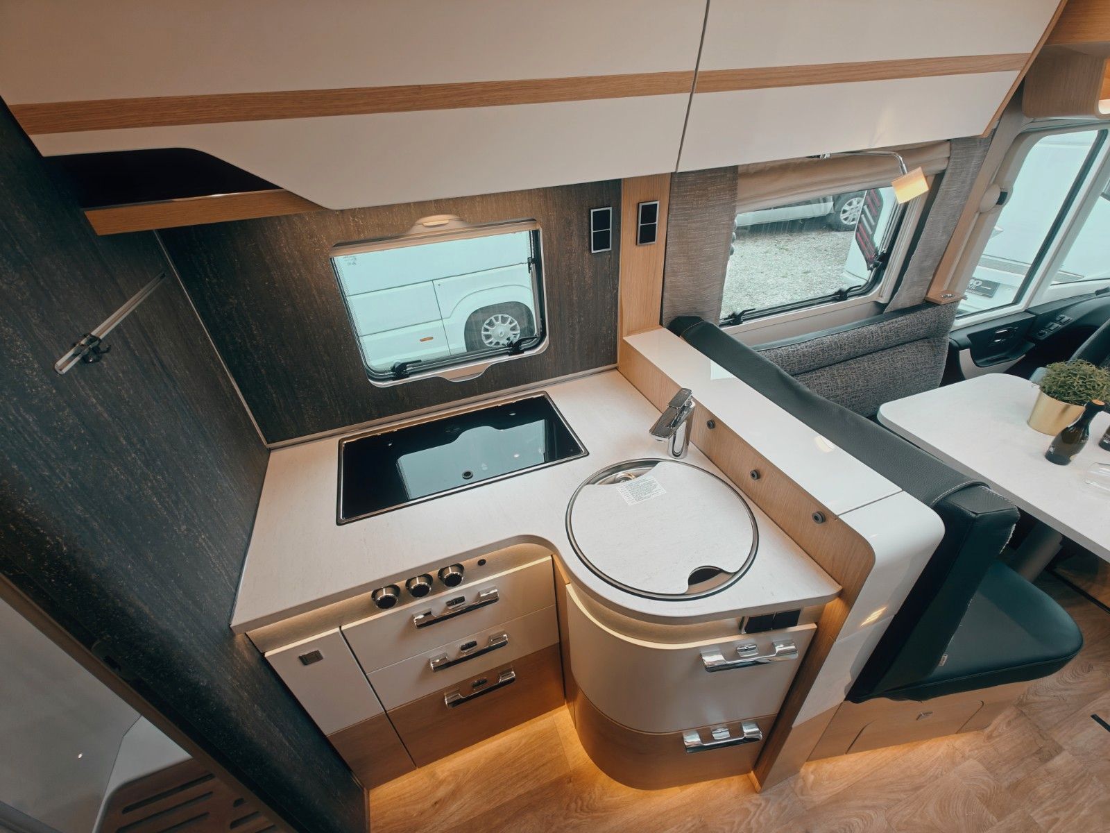Fahrzeugabbildung HYMER / ERIBA / HYMERCAR B - KLASSE ML I 780 MASTERLINE NEU! MODELL  2025