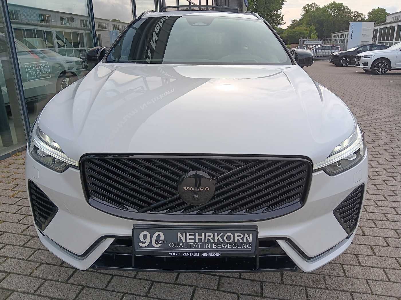 Fahrzeugabbildung Volvo XC60 T6 AWD Plus Black Edit. '26,6 Prozent Rabat
