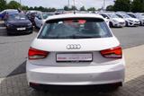 Audi A1 1.0 TFSI Sportback Bi-Xenon Bluetooth PDC USB - aus 2015 mit Benzin-Antrieb: Kleinwagen