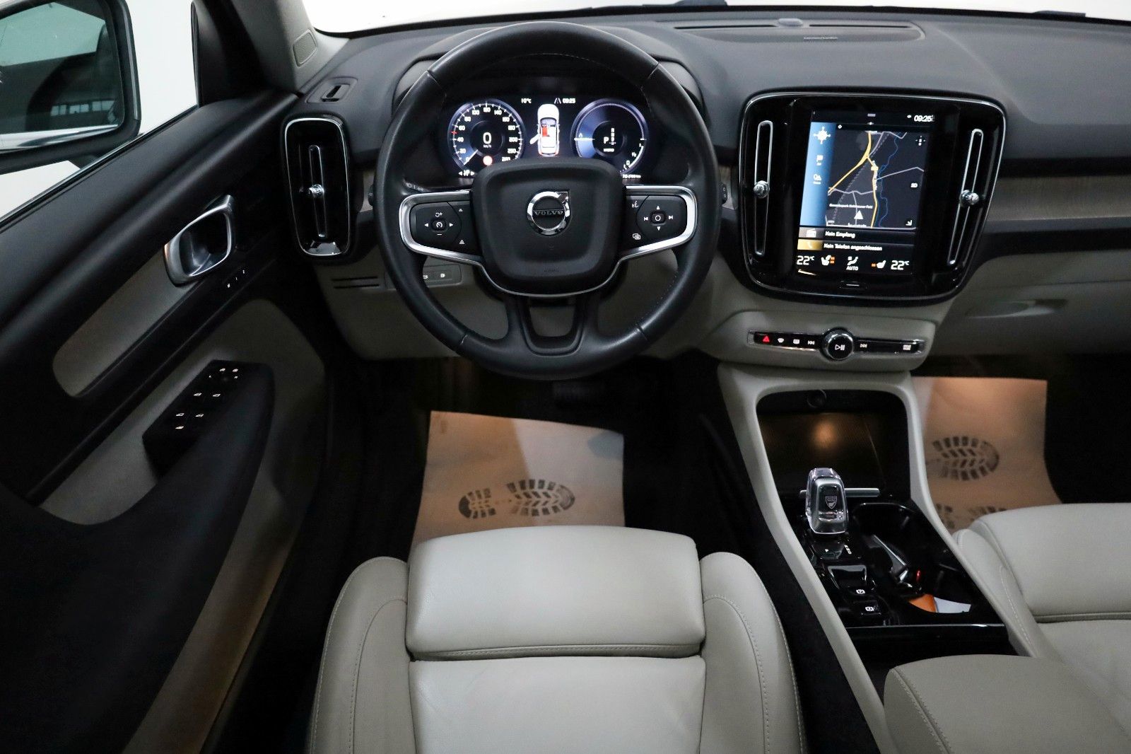 Fahrzeugabbildung Volvo XC40 T5 Inscription Leder,Navi,Kamera,Panora,AHK