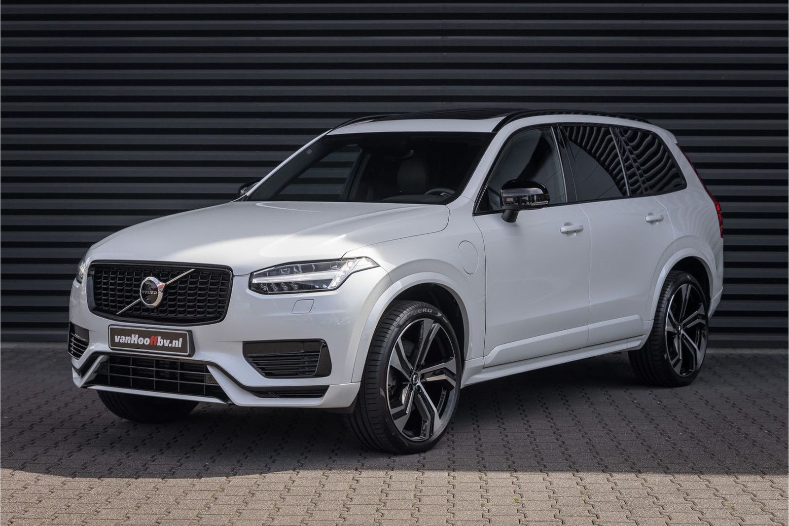 Volvo XC90 T8 Recharge AWD R-Design 22'' - Pano - 7p