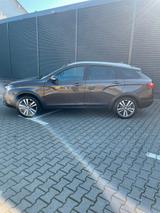 Lada Vesta SW Cross LUX  - Lada Vesta aus 2018
