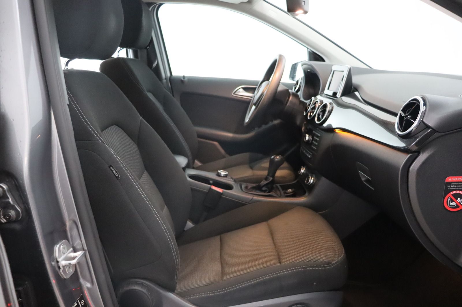 Fahrzeugabbildung Mercedes-Benz B 200 BlueEFFICIENCY * Bi-Xenon * Sitzhzg. * PDC