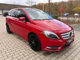 Mercedes-Benz B 180 B -Klasse B 180*AUTOMATIK*LEDER*PANO - gebrauchte Mercedes-Benz B 180 aus dem Jahr 2013