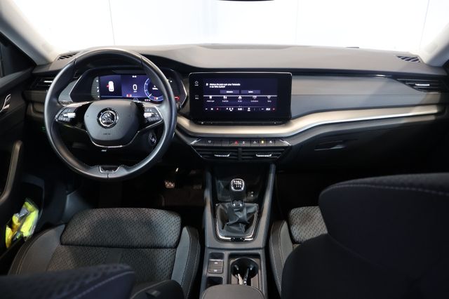 Skoda Octavia 2.0 TDI Ambition AID+KEY+LED+CARPLAY