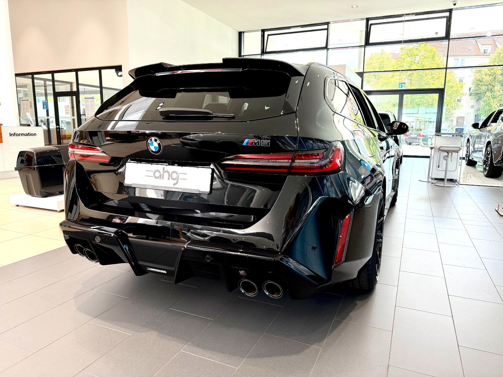 BMW M5 Touring G99 20"/21"/ Adapt. LED / B&W Sound imagem 3