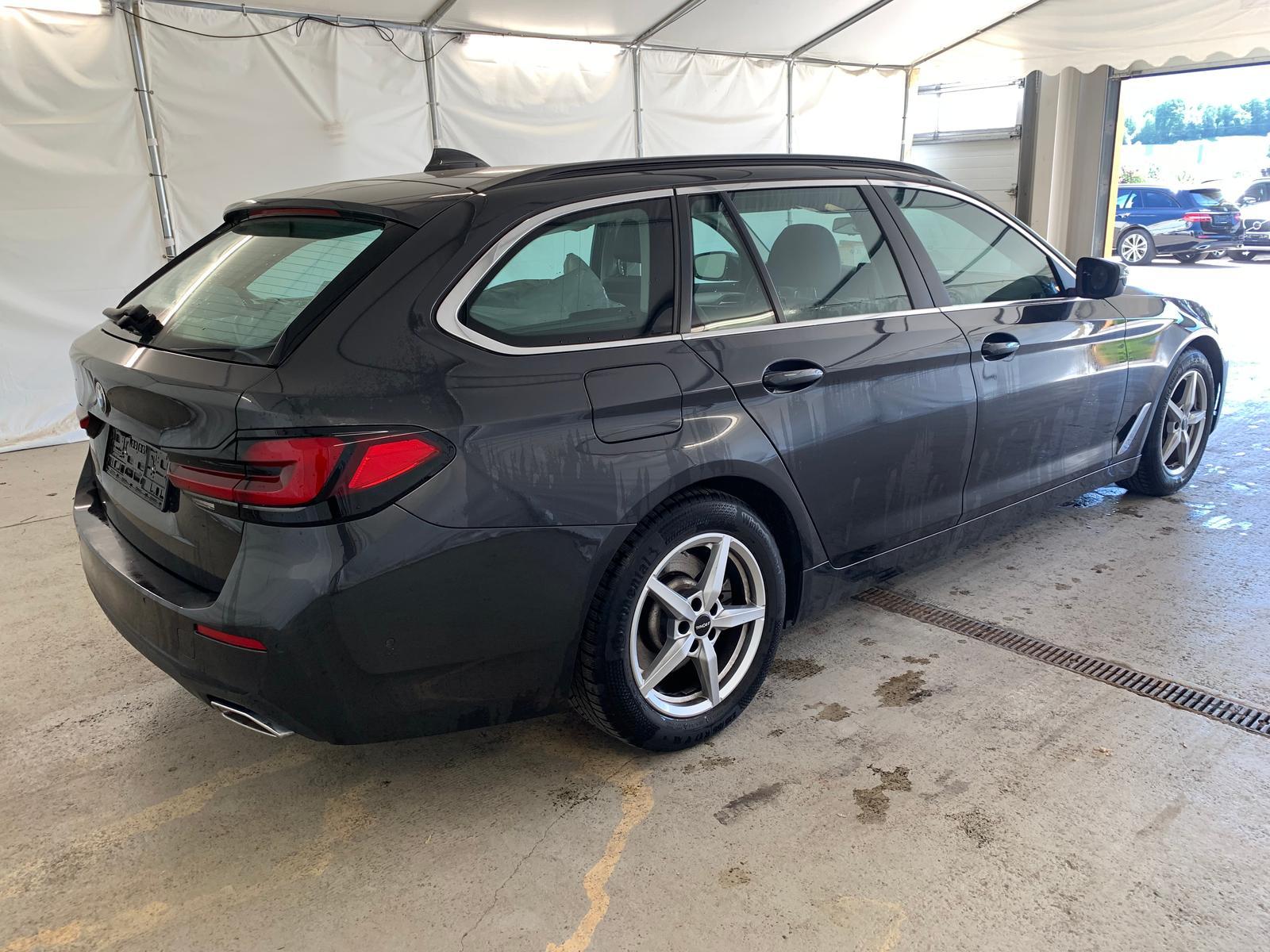 BMW 520 i Cockpit Prof Vollleder Navi LED Kamera, миниатюра 4