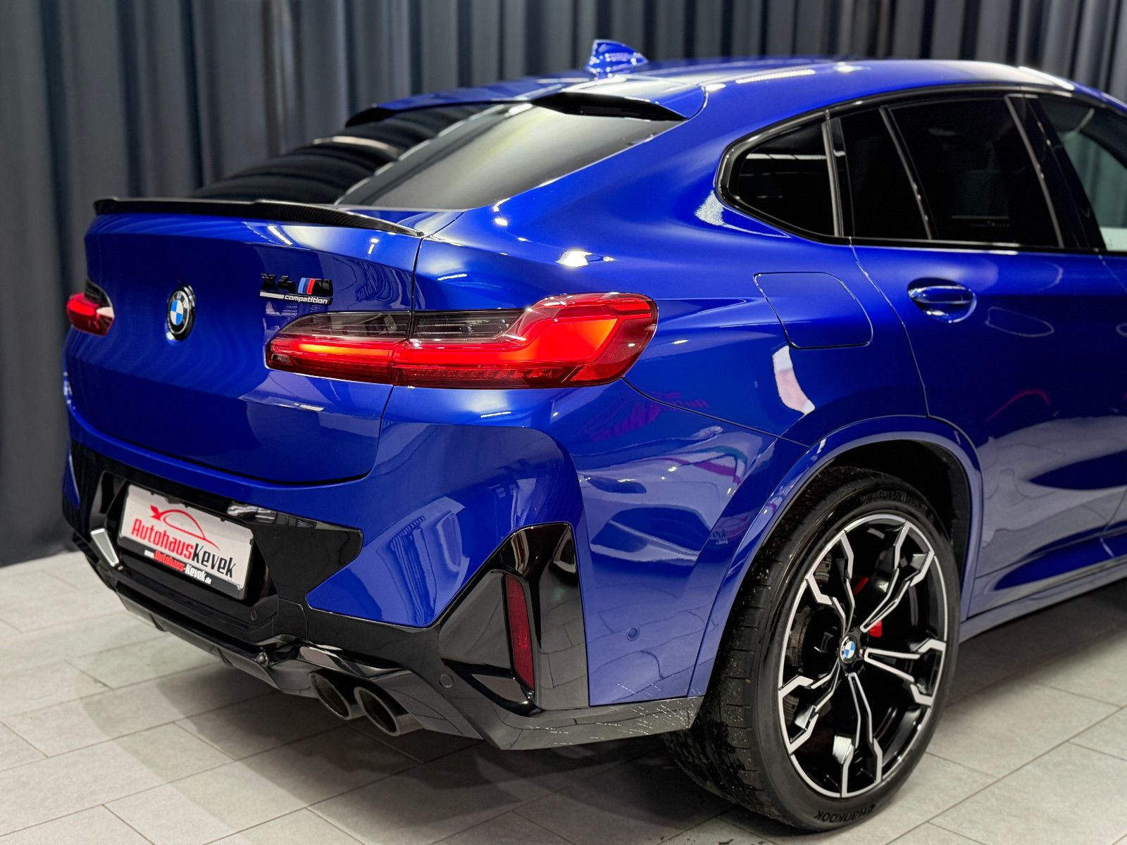 Fahrzeugabbildung BMW X4 M Competition |CARBON|H/K|LASER|HuD