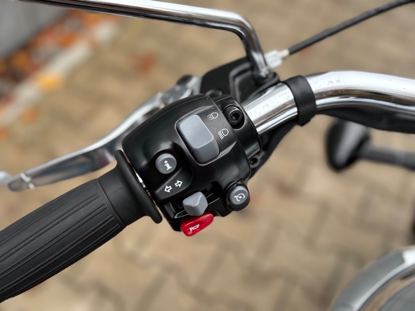 Fahrzeugabbildung Triumph Speedmaster 1200 Bonneville, wenig KM, gepflegt,