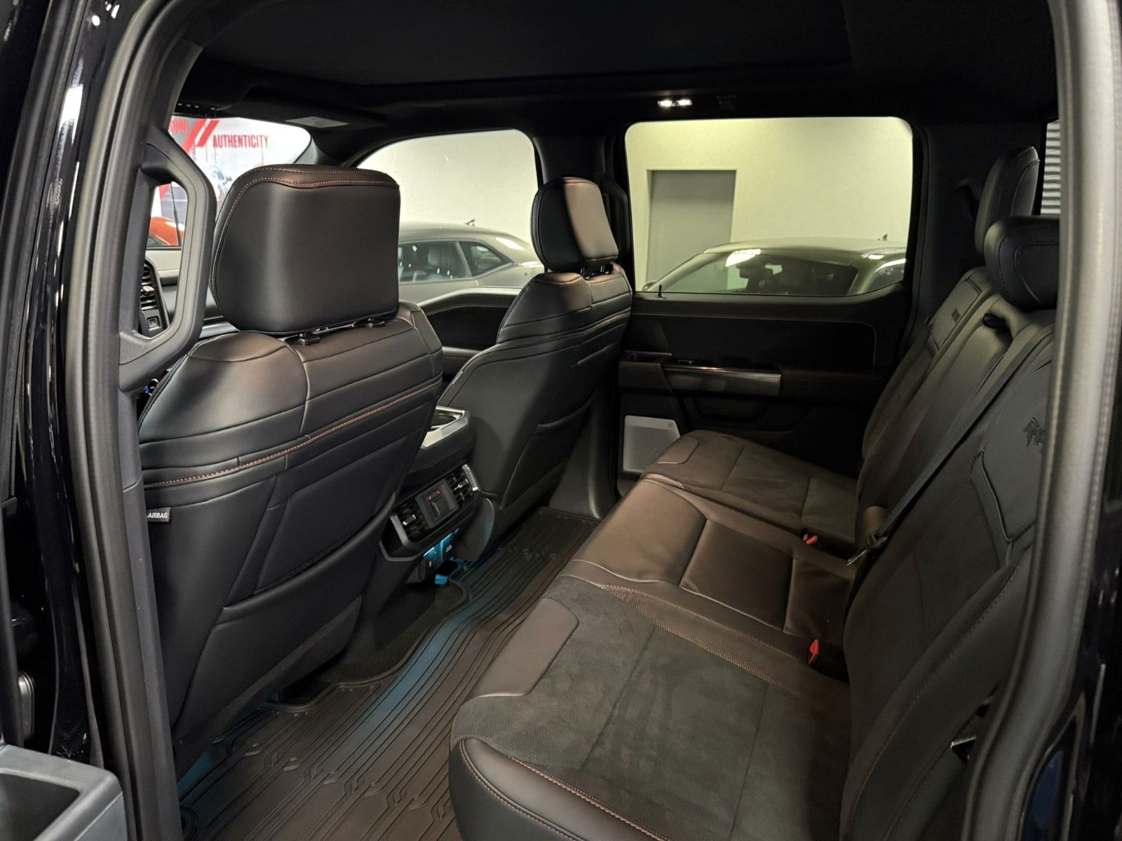 Fahrzeugabbildung Ford FORD RAPTOR -R- V8 KOMPRESSOR-SOFORT!!!!