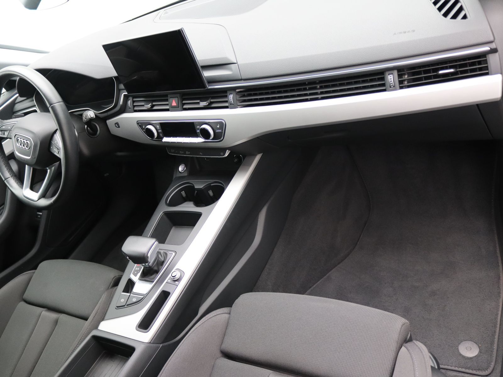 Audi A4 - Bild 9