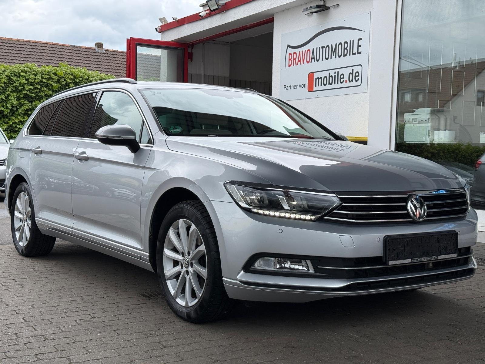 Volkswagen Passat Variant Comfortline DSG PANORAMA MASSAGE