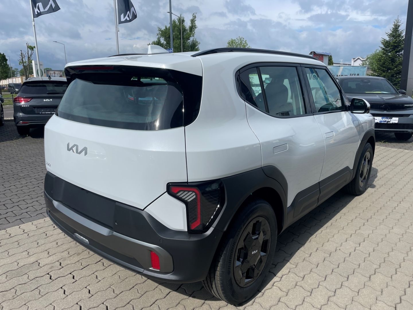 Fahrzeugabbildung Kia EV2 108 kW Earth 360 Kamera totWinkAss LED DAB