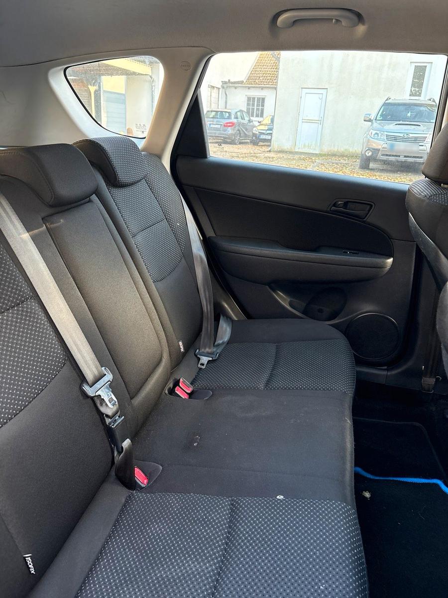 Hyundai i30 2010 — photo 5