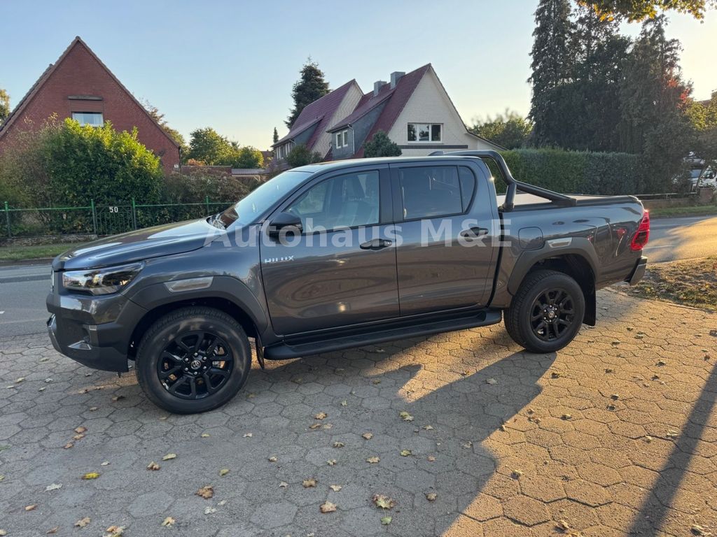 Toyota Hilux 2.8 Schalter Invincible MY25 *Bügel+Rollo*