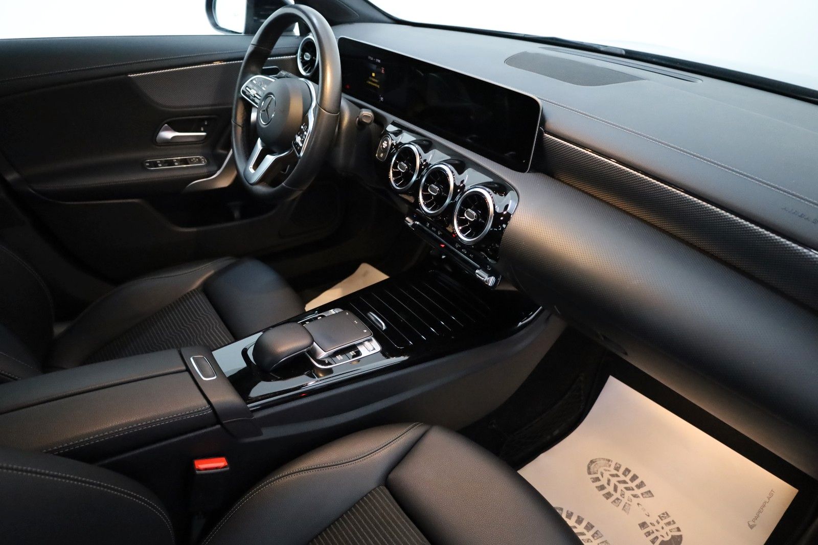 Fahrzeugabbildung Mercedes-Benz CLA 200 SB Progressive T.Leder,Navi,LED,SH,SR+WR