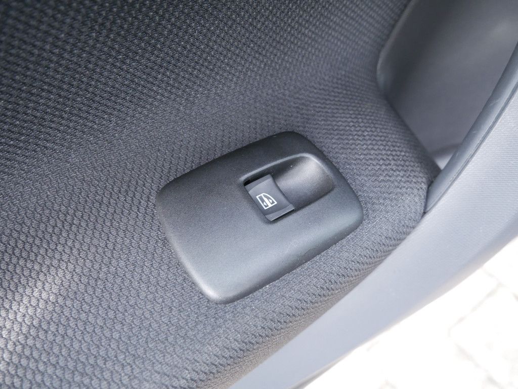 Fahrzeugabbildung Smart fortwo coupe EQ KLIMAAUTOMATIK SITZHEIZUNG