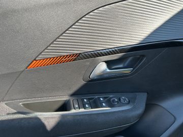 Peugeot 208 e- Elektromotor 136 e- Active Pack LED+Navi
