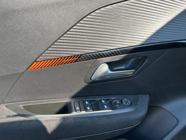 Peugeot 208 e- Elektromotor 136 e- Active Pack LED+Navi