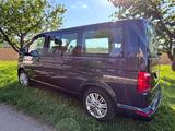 Volkswagen T6 Multivan, 5 Sitze  (7HC) - gebrauchte VW T6 Multivan aus dem Jahr 2017
