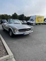 Mercedes-Benz SL 230 Pagode Top Zustand Autom. - Mercedes-Benz SL 230 mit Benzin-Antrieb: Cabrio