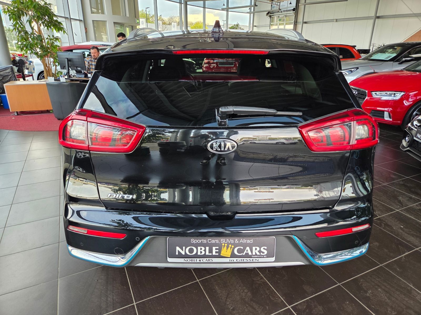 Fahrzeugabbildung Kia Niro Spirit PHEV AHK MEMORY LED NAVI SHZ RFK