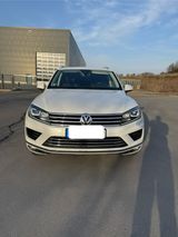 Volkswagen VW Touareg Executive Edition - Volkswagen Touareg: Executive