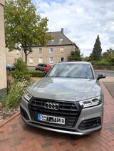 Audi Q5 40 TDI quattro S line Competition Pano M - Audi Q5 in Gelsenkirchen