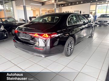 Mercedes E 200 - 3