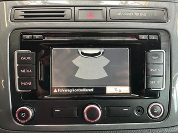 Volkswagen Tiguan *NAV*TEMPO*2-ZONEN*SitzHZ*PCD*TÜV 527*