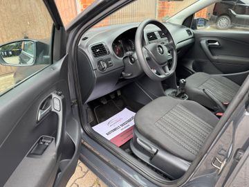 Volkswagen Polo - 4