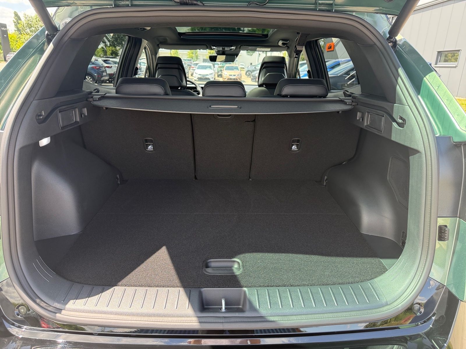 Fahrzeugabbildung Kia SPORTAGE 1.6T 2WD DCT GTLINE SD GD DR SO