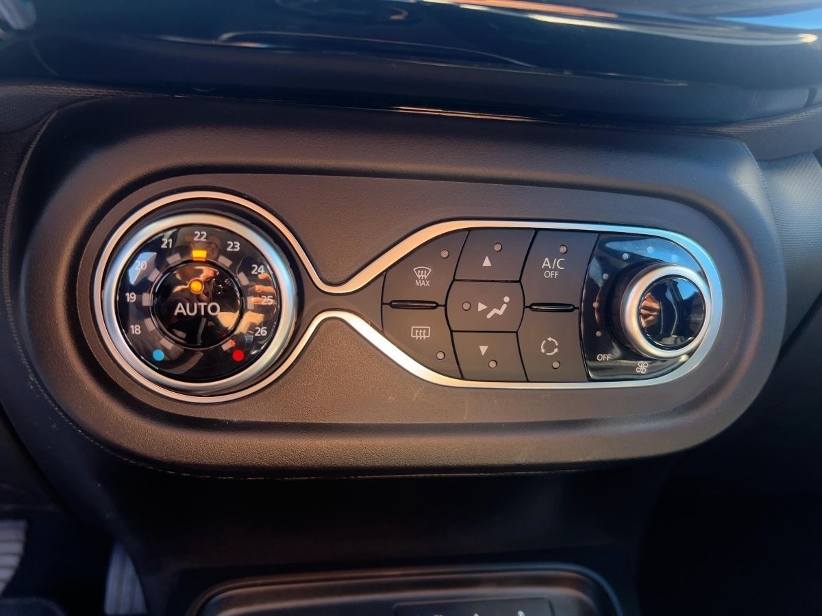 Fahrzeugabbildung Renault Twingo Techno Electric EPH Navi Kamera