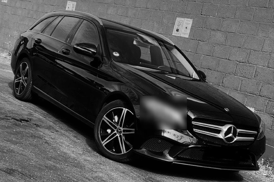 Image of Mercedes-Benz E 300