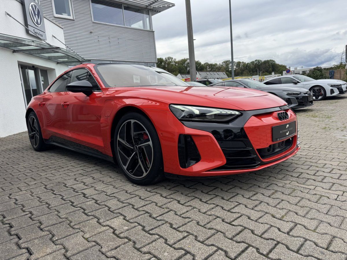 Audi e-tron RS GT quattro Design-Paket RS Headup Matr imagem 3