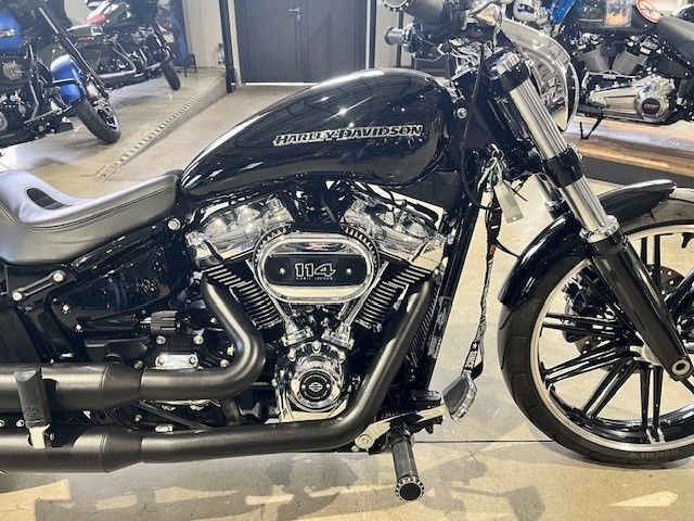 Fahrzeugabbildung Harley-Davidson Breakout Tunderbike Umbau Chrome Head YouTube