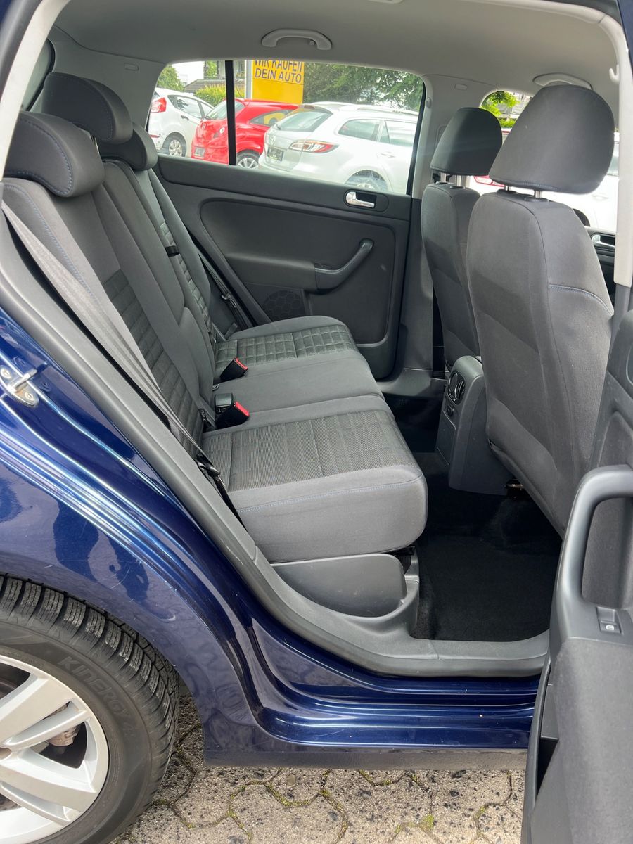 Fahrzeugabbildung Volkswagen Golf Plus V 1.6 Tour * 1.HAND *