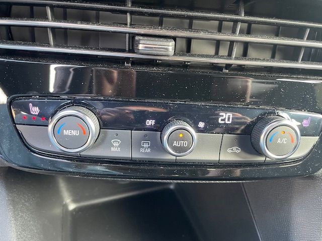 Fahrzeugabbildung Opel Mokka 1.2 GS 100KW// Navi, KlimaAT, LED, RFK, PD