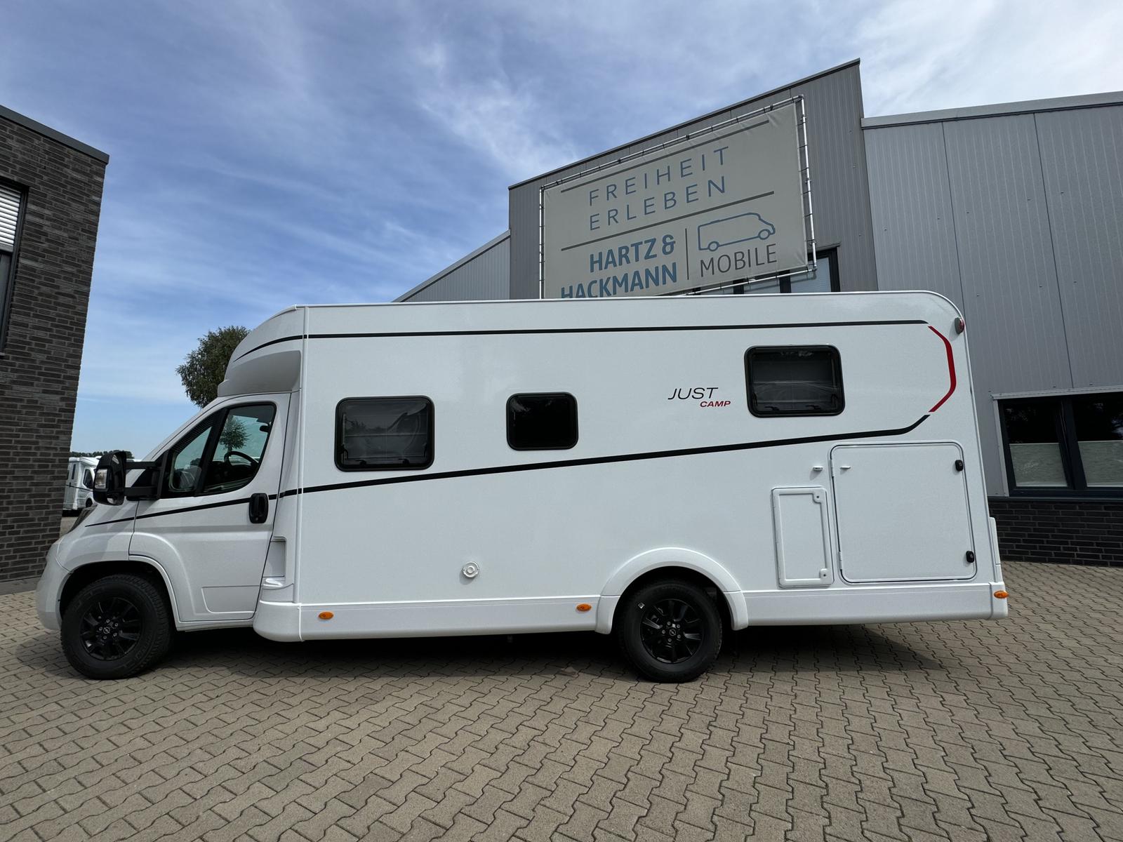 Dethleffs Just Camp T 7052 DBM "5.Sitzplatz/Hubbett"