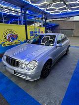 Mercedes-Benz Mercedes w211 e240 Avantgarde - gebrauchte Mercedes-Benz E 240 aus dem Jahr 2005
