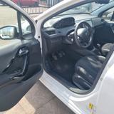 Peugeot 208 Active - Peugeot 208 Unfallwagen