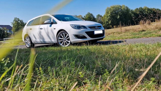 Opel Astra J Sports tourer