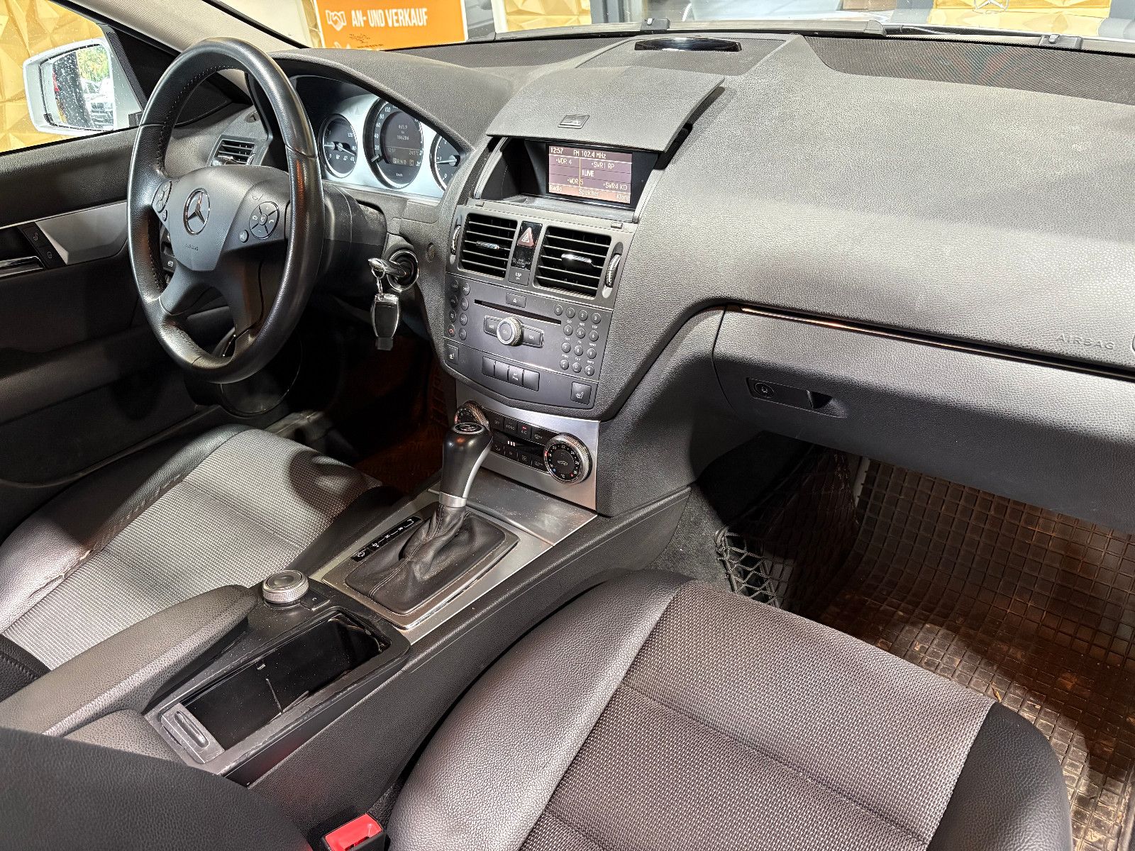 Fahrzeugabbildung Mercedes-Benz C 220 T-Modell T CDI/8-FACH/PANO/SHZ/AUTOMATIK/